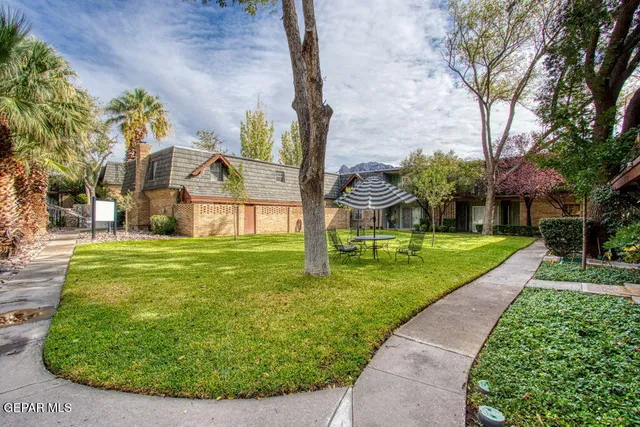 $230,000 | 350 Thunderbird Drive, Unit 17, El Paso, TX 79912