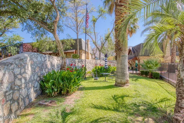 $230,000 | 350 Thunderbird Drive, Unit 17, El Paso, TX 79912