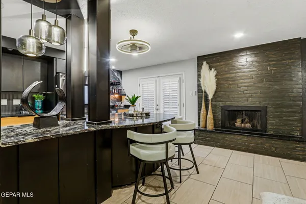 $220,000 | 350 Thunderbird Drive, Unit 17, El Paso, TX 79912