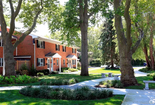 $2,710 | 204 Milligan Road, West Babylon, NY 11704