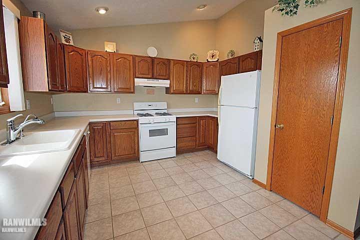 741 Barley Ridge Trail Freeport, IL 61032 - Photo 5 of 24 Gallery Image 5