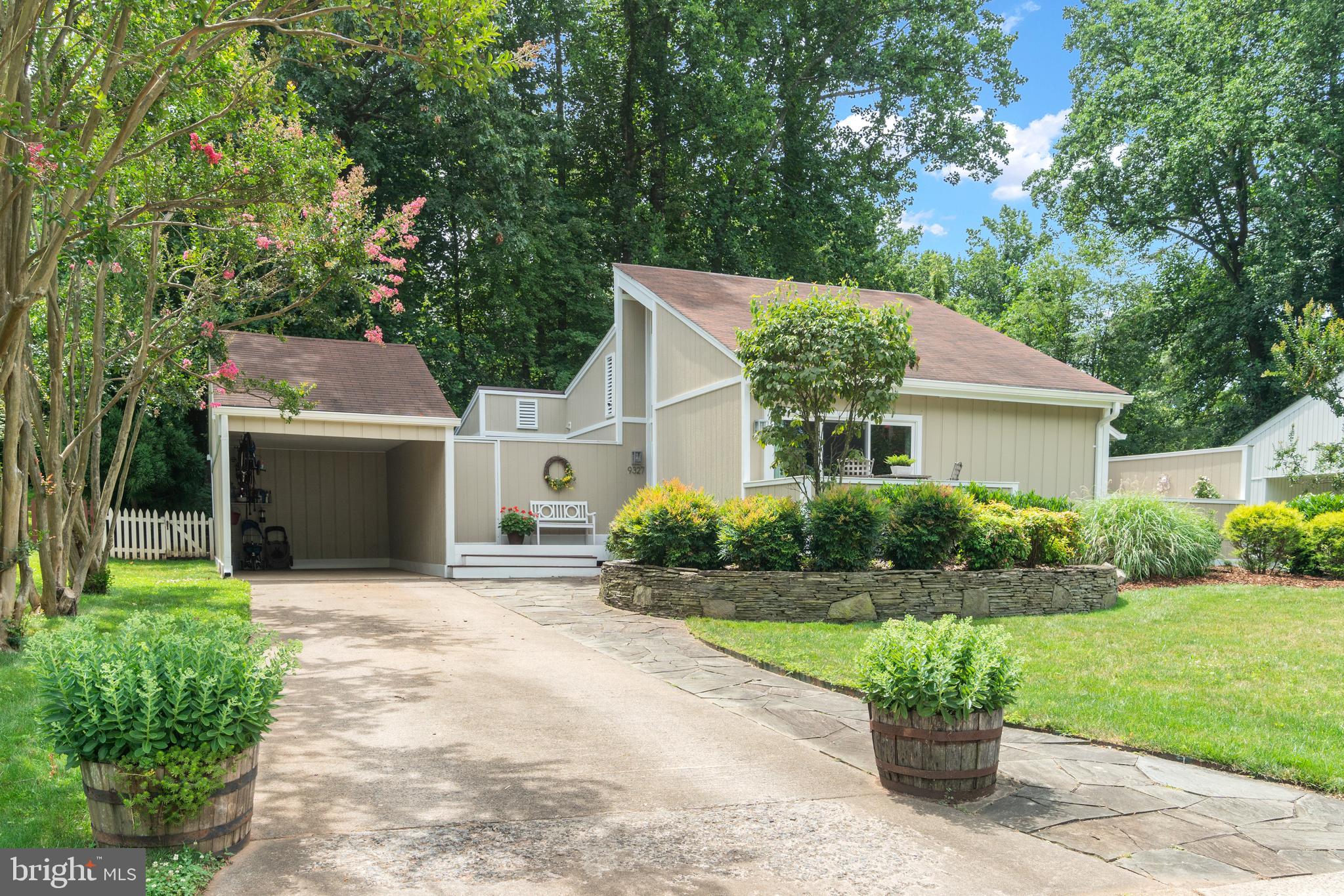 9327 Raintree Road Burke, VA 22015 - Photo 1 of 35 Gallery Image 1