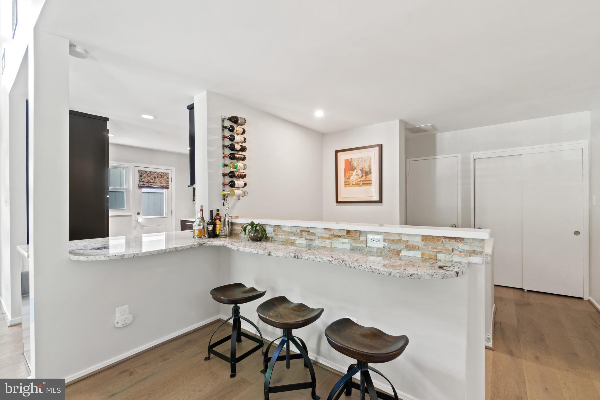 9327 Raintree Road Burke, VA 22015 - Photo 11 of 35 Gallery Image 11