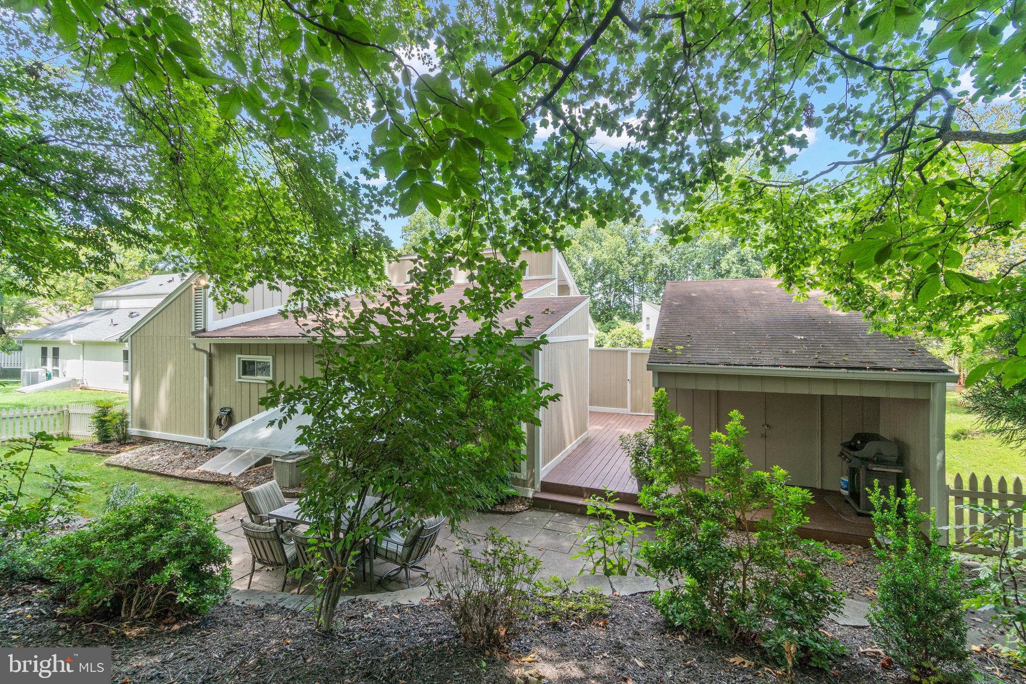 9327 Raintree Road Burke, VA 22015 - Photo 29 of 35 Gallery Image 29