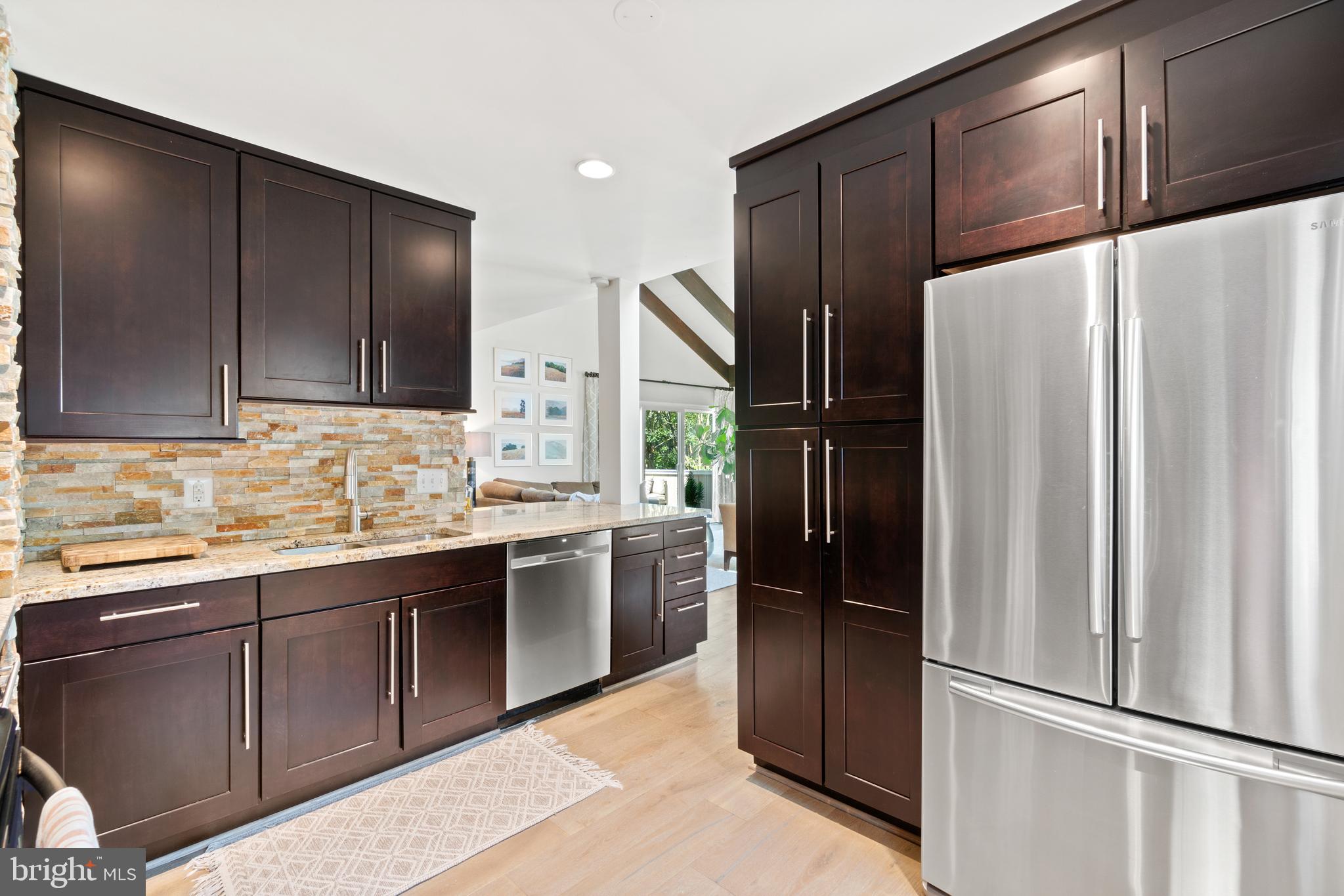 9327 Raintree Road Burke, VA 22015 - Photo 10 of 35 Gallery Image 10