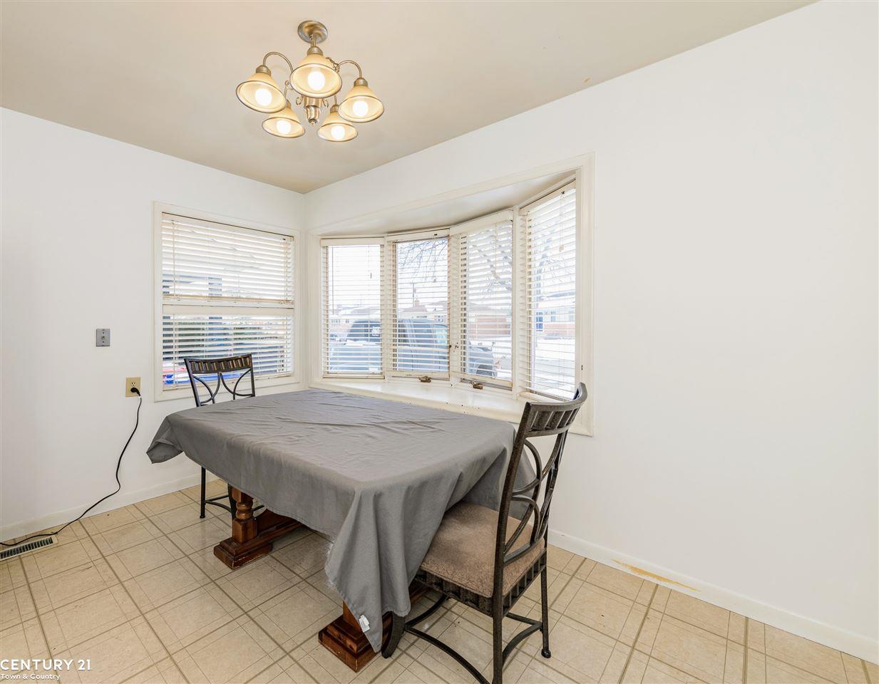 18030 Rainbow Road Fraser, MI 48026 - Photo 13 of 26