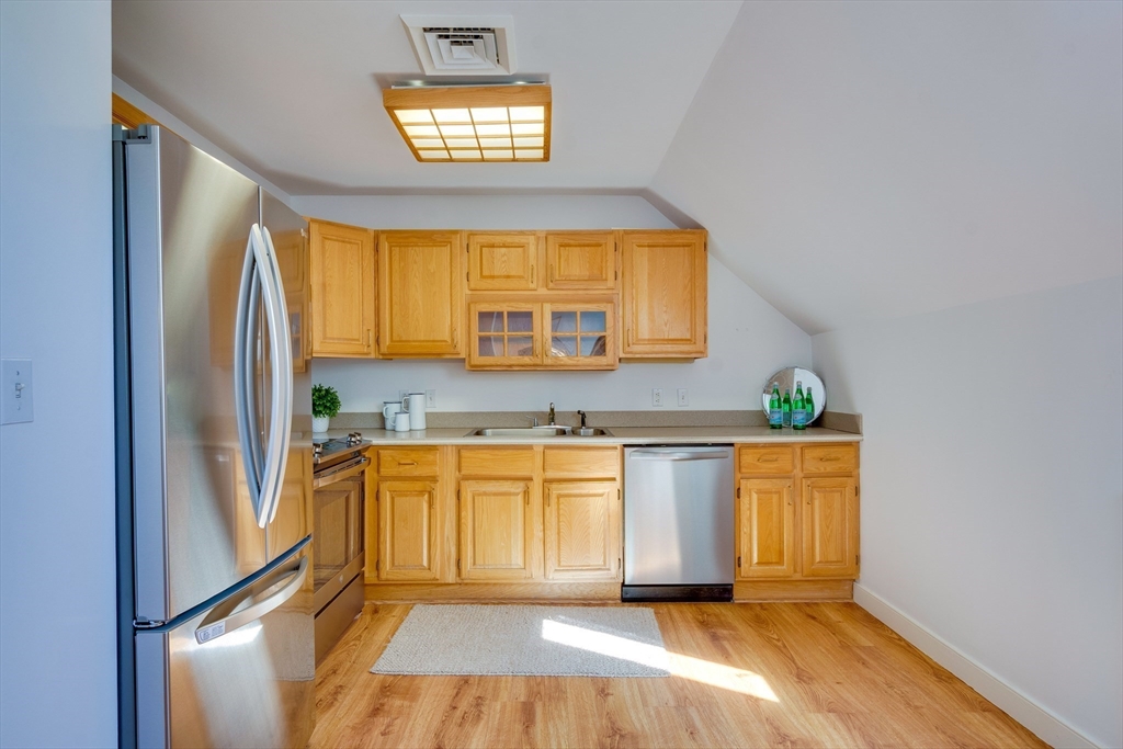 140 Lincoln Road, Unit 313 Lincoln, MA 01773 - Photo 16 of 29 Gallery Image 16