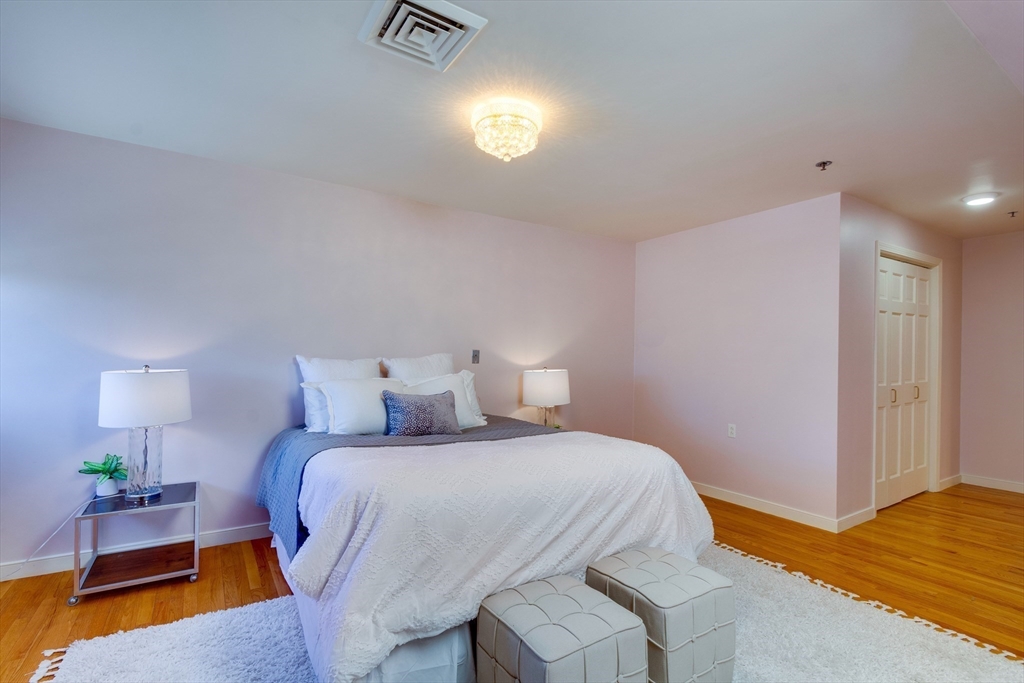 140 Lincoln Road, Unit 313 Lincoln, MA 01773 - Photo 18 of 29 Gallery Image 18