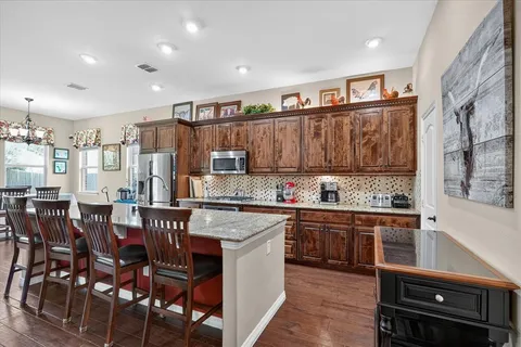 $489,999 | 707 Southwind Drive, Arlington, TX 76002