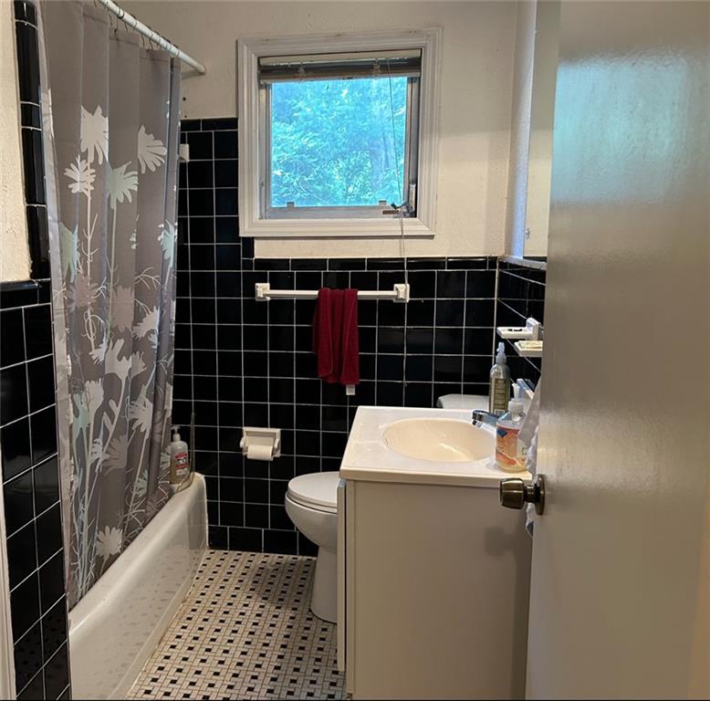 3317 Harris Road Southwest Marietta, GA 30060 - Photo 12 of 23