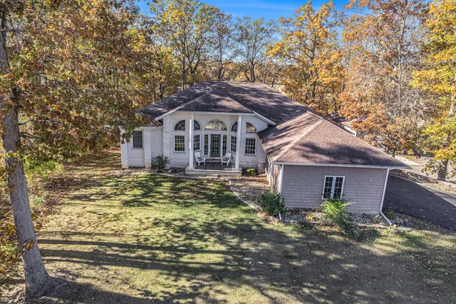 $554,900 | 2718 Lindsey Road, Jackson, MI 49201