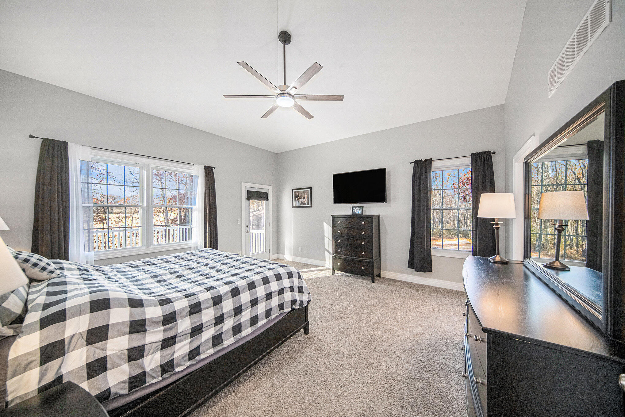 2718 Lindsey Road Jackson, MI 49201 - Photo 18 of 45 2718 Lindsey (17)