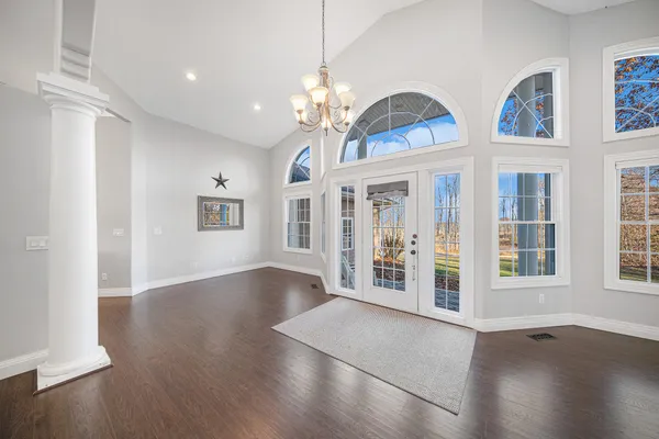 $549,900 | 2718 Lindsey Road, Jackson, MI 49201