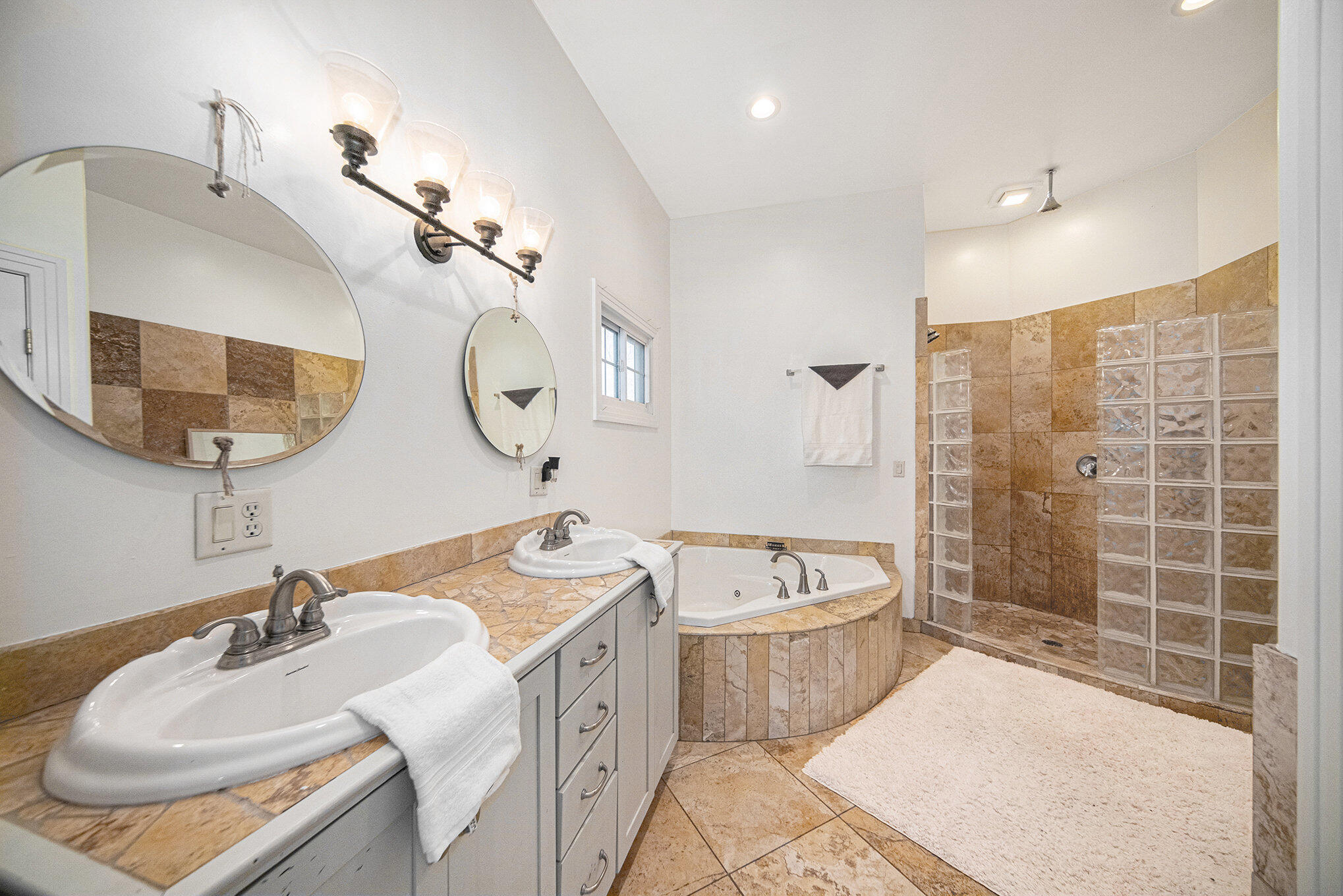 2718 Lindsey Road Jackson, MI 49201 - Photo 21 of 45 2718 Lindsey (20)