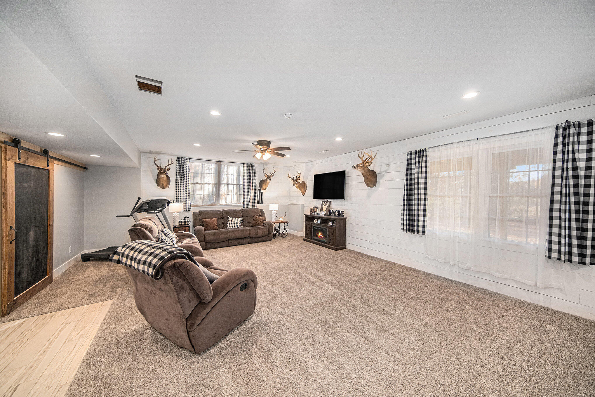 2718 Lindsey Road Jackson, MI 49201 - Photo 27 of 45 2718 Lindsey (26)