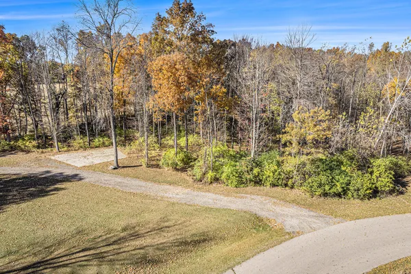 $549,900 | 2718 Lindsey Road, Jackson, MI 49201