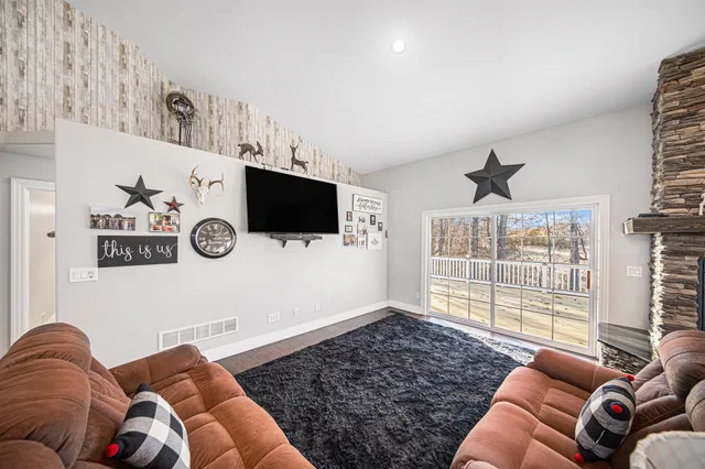 $554,900 | 2718 Lindsey Road, Jackson, MI 49201