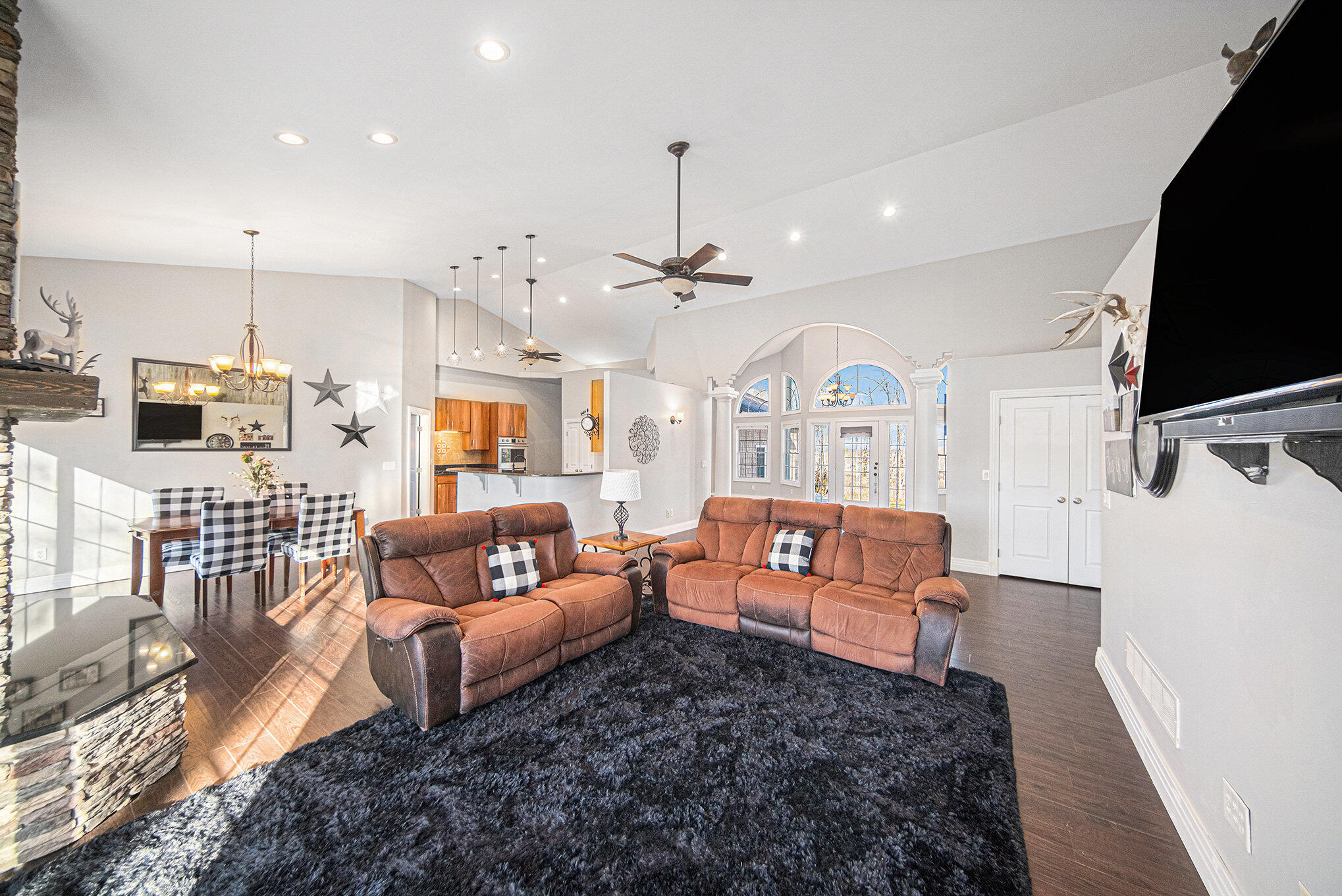 2718 Lindsey Road Jackson, MI 49201 - Photo 10 of 45 2718 Lindsey (9)