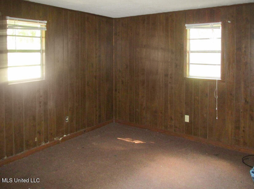 829 Kirkland Road Vicksburg, MS 39180 - Photo 6 of 13 IMG_9705