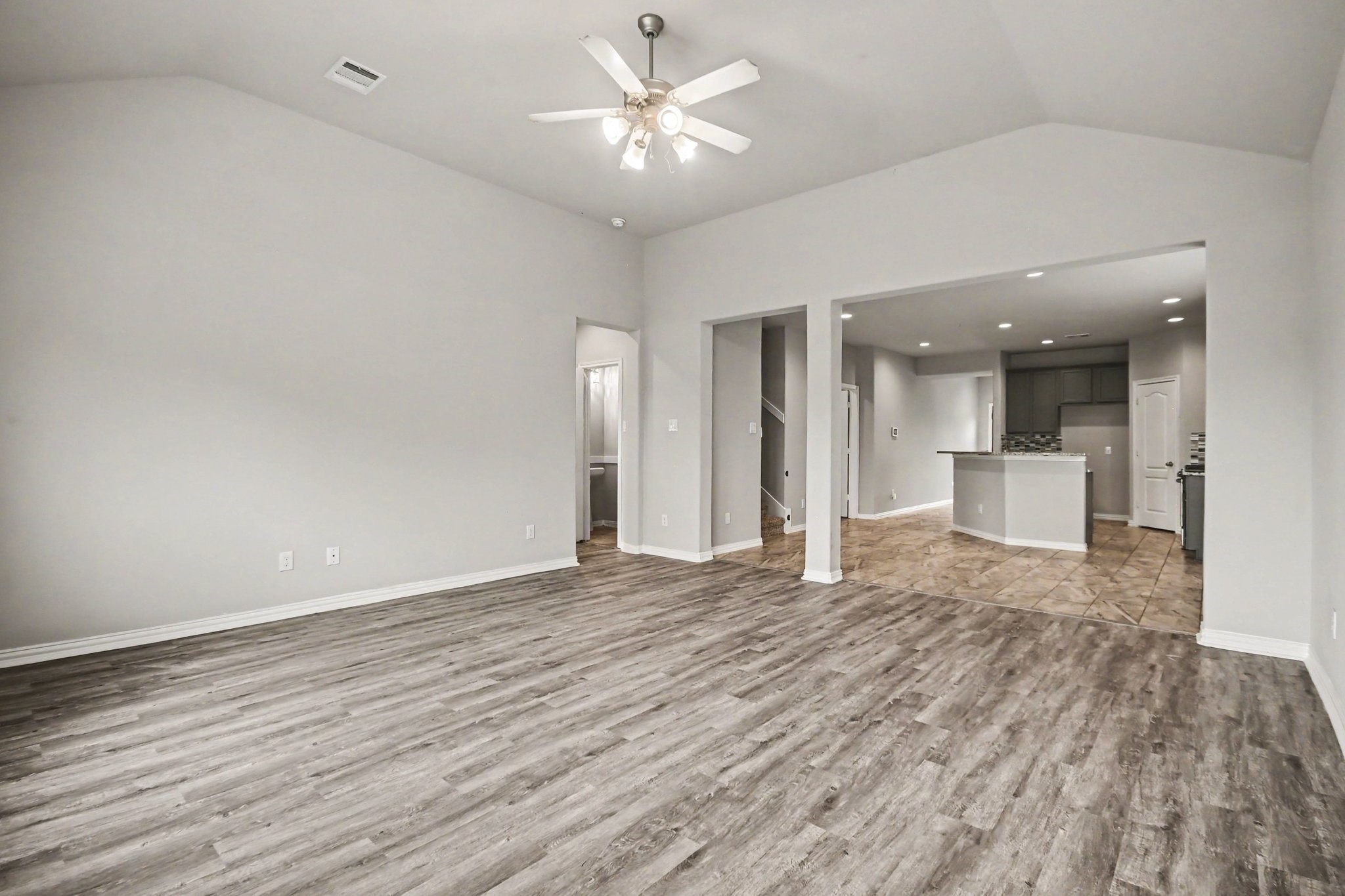 110 Kelly Street Angleton, TX 77515 - Photo 7 of 32