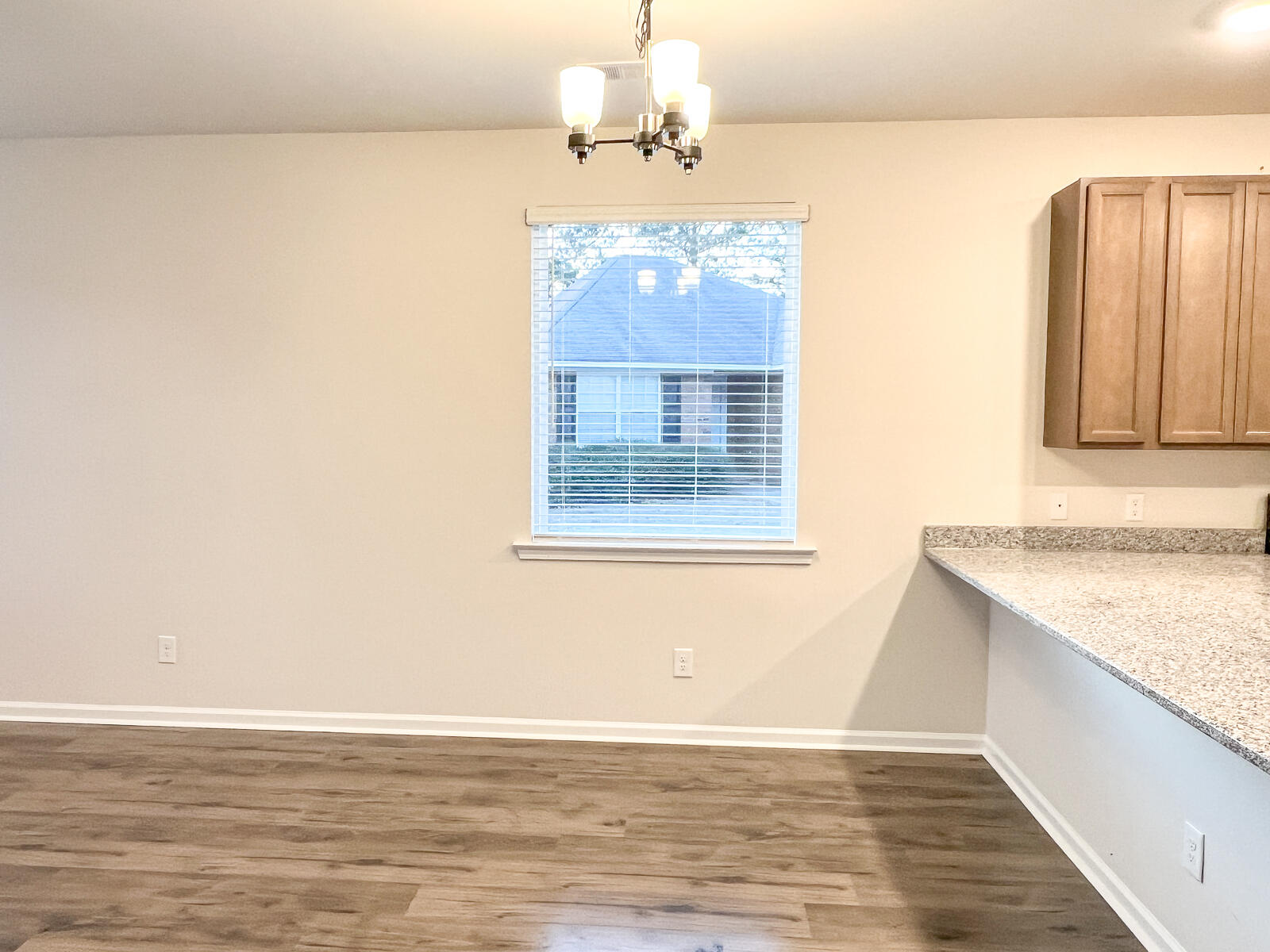 1317 Warrens Way Manning, SC 29102 - Photo 5 of 15 Dinette