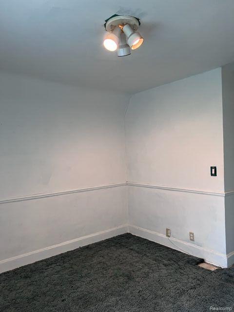 2436 West Auburn Road Rochester Hills, MI 48309 - Photo 19 of 34
