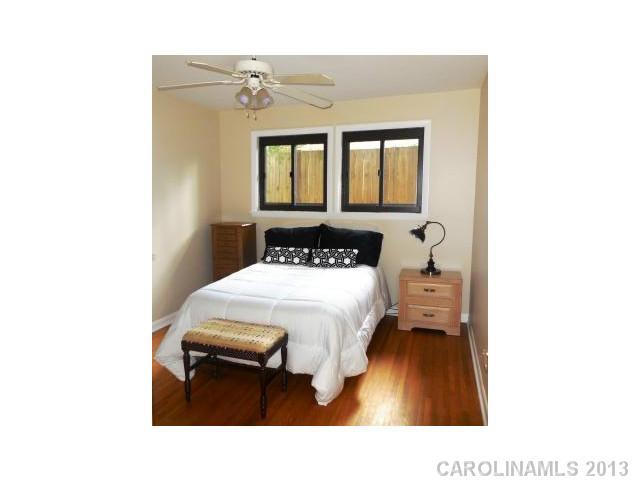 700 Sandridge Road Charlotte, NC 28210 - Photo 11 of 16 Gallery Image 11