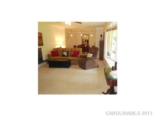 700 Sandridge Road Charlotte, NC 28210 - Photo 6 of 16 Gallery Image 6