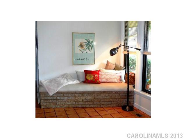 700 Sandridge Road Charlotte, NC 28210 - Photo 9 of 16 Gallery Image 9