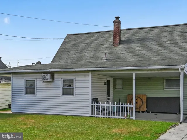 $230,000 | 503 El Hatco Drive, Temple, PA 19560