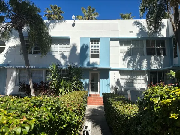 $1,900 | 1007 Meridian Avenue, Unit 12, Miami Beach, FL 33139