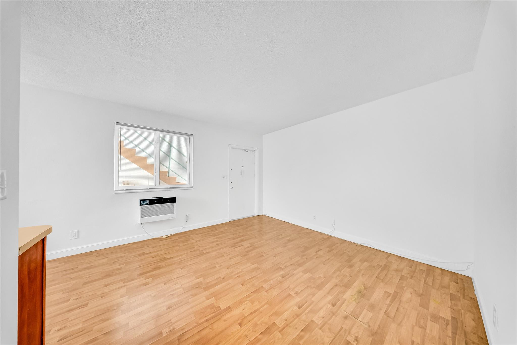 3525 Tyler Street, Unit 9 Hollywood, FL 33021 - Photo 7 of 24 Photo 7