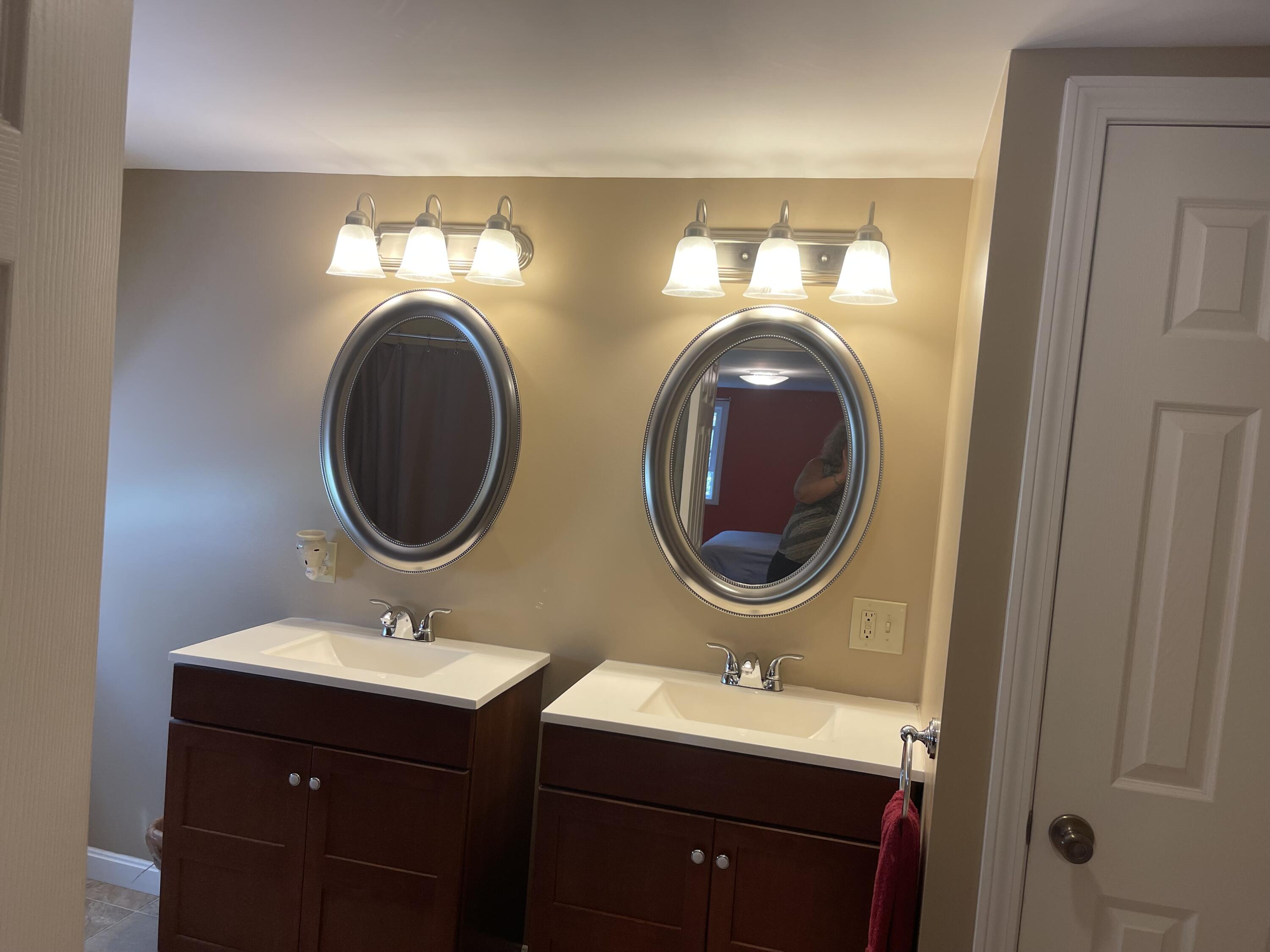 57 White House Crossing Road Topsham, ME 04086 - Photo 21 of 41 Master Bathroom (7)