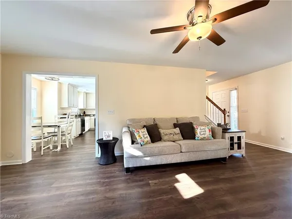 $395,000 | 5409 Cedar Field Drive, Summerfield, NC 27358