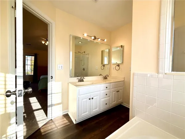 $395,000 | 5409 Cedar Field Drive, Summerfield, NC 27358