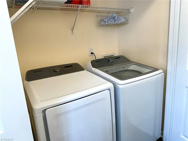 $395,000 | 5409 Cedar Field Drive, Summerfield, NC 27358