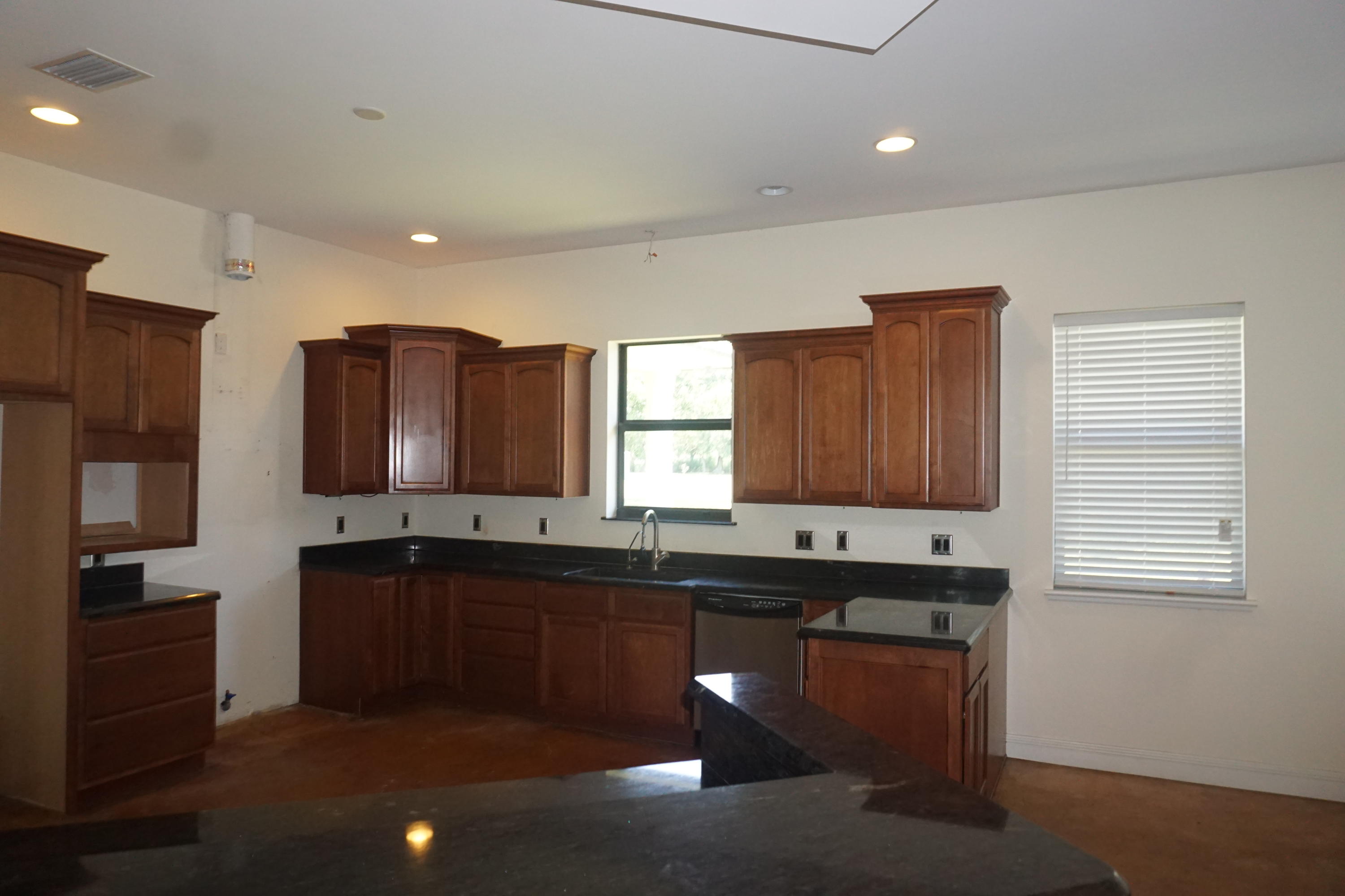 4641 Jorgensen Road Fort Pierce, FL 34981 - Photo 5 of 27 DSC03097