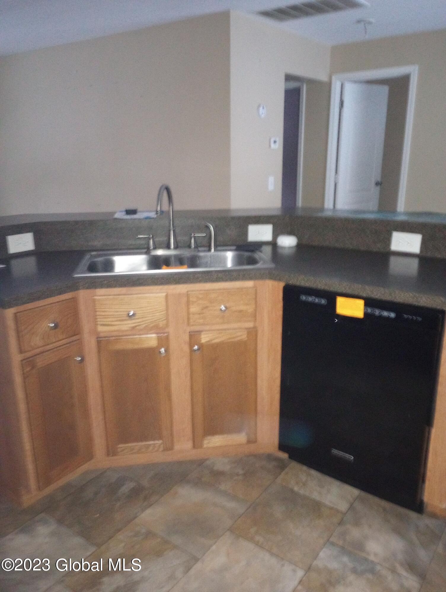 245 Lane Road Chester, NY 12853 - Photo 6 of 15 image_6487327 (8)