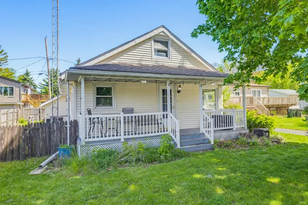 $275,900 | 110 East Wisconsin Avenue, Salem Lakes, WI 53170