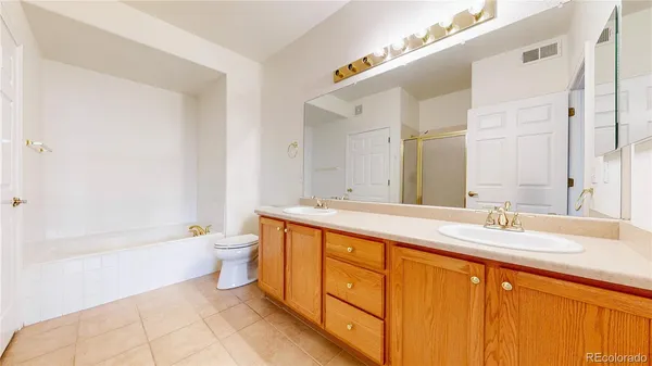 $375,000 | 4242 South Blackhawk Circle, Unit 4D, Aurora, CO 80014