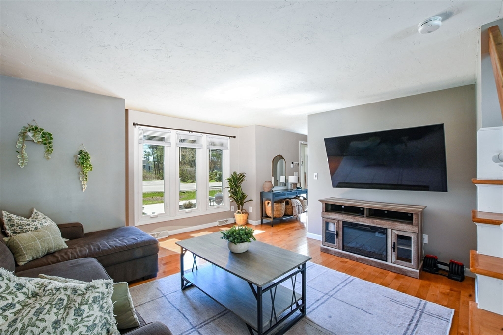 35 Pilgrim Village Road, Unit 403 Taunton, MA 02780 - Photo 4 of 29