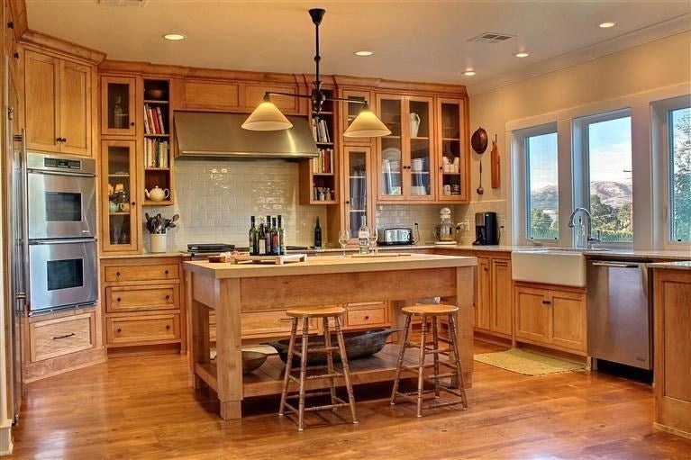 21182 Old Town Road Tehachapi, CA 93561 - Photo 5 of 10 Chef's Kitchen with Dacor Stainless Appliances, Granite Counter Tops & Butcher Block Center Island
