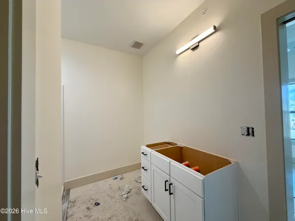 $1,550 | 3803 Peachtree Avenue, Unit 300, Wilmington, NC 28403