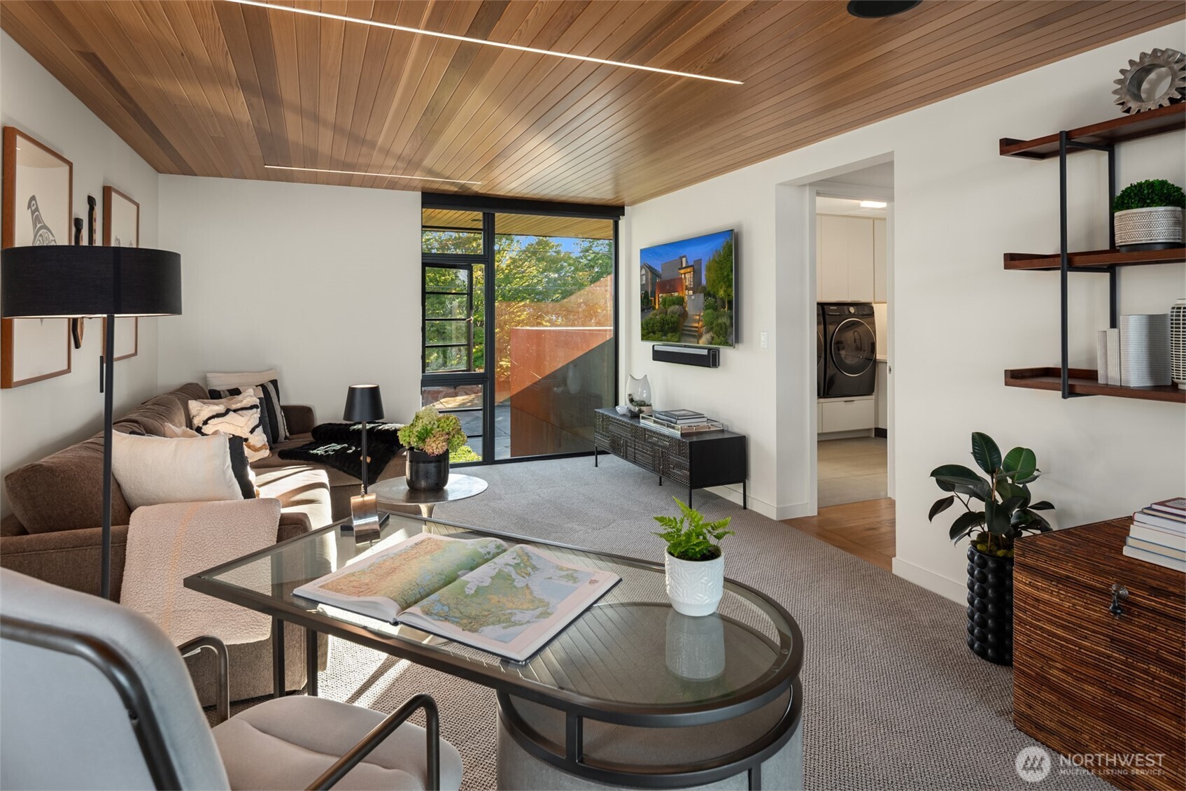 1502 Palm Avenue Southwest Seattle, WA 98116 - Photo 18 of 40 Gallery Image 18