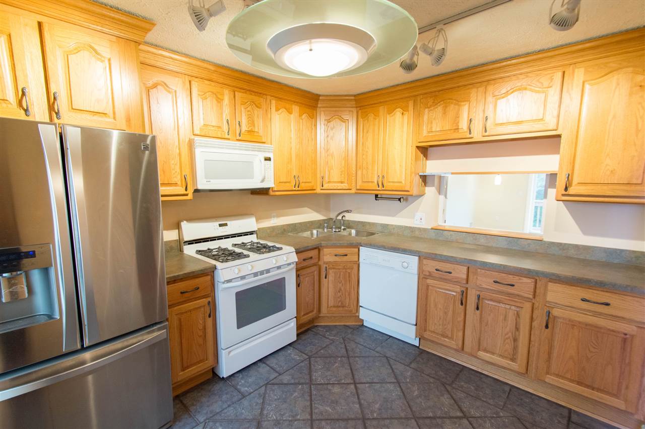 51 Middlesex Road Merrimack, NH 03054 - Photo 8 of 37