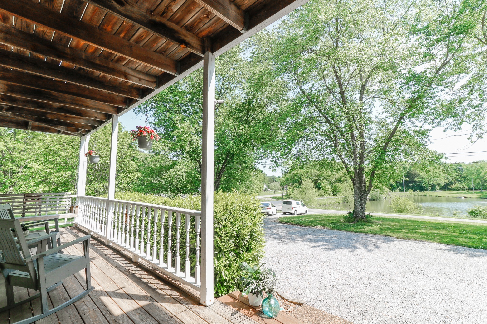 9801 Central Pike Mount Juliet, TN 37122 - Photo 4 of 42 a porch with a garden view