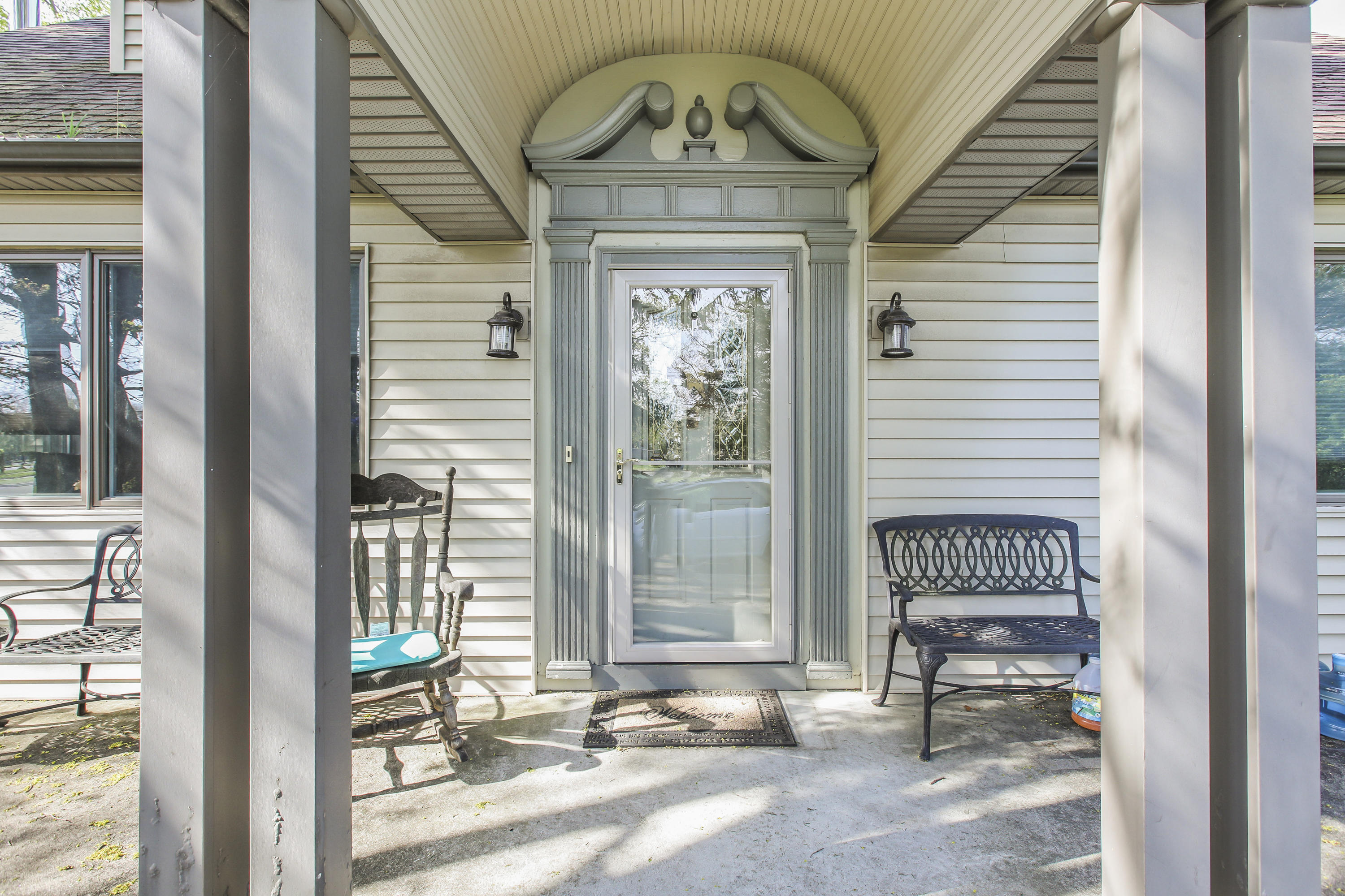 450 North County Line Road Jackson, NJ 08527 - Photo 5 of 35 a front view of a house with a garden