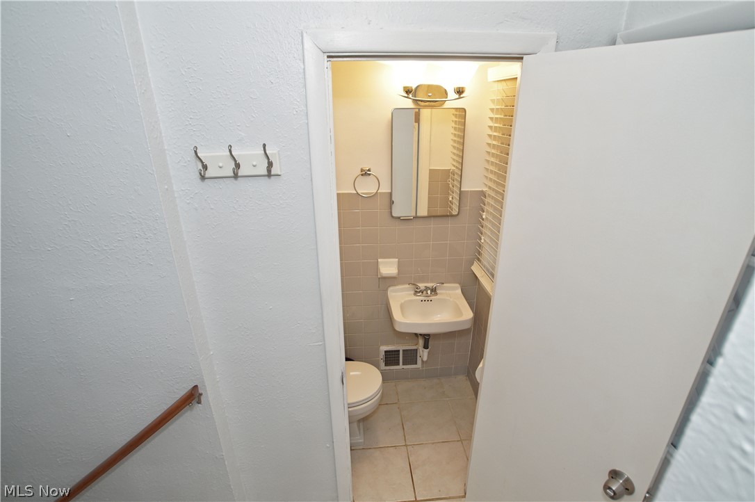 6934 Maplewood Road Cleveland, OH 44130 - Photo 23 of 31 Gallery Image 23