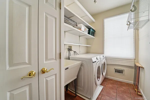 $899,000 | 32 Mansion Ridge Boulevard, Monroe, NY 10950