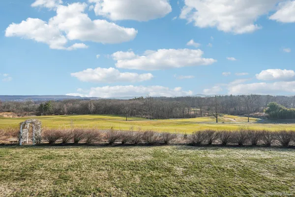 $899,000 | 32 Mansion Ridge Boulevard, Monroe, NY 10950